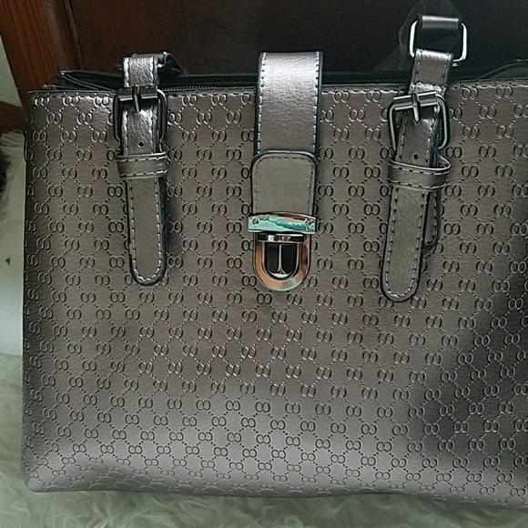 Purse - Picture 4 of 4